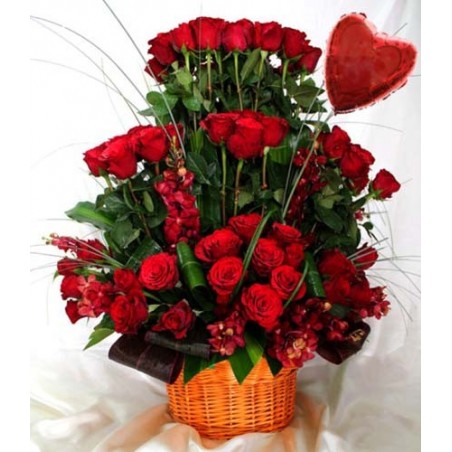 Amazing Valentine Flower Arrangement