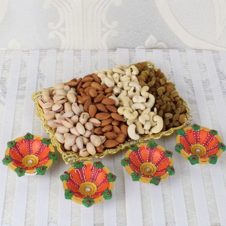 Earthen Diya with Mixed Dry Fruits Tray