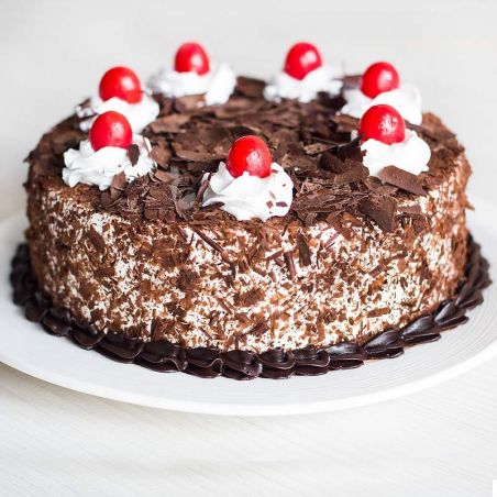 Black Forest Cake - 1 kg (K.R.Bakery)