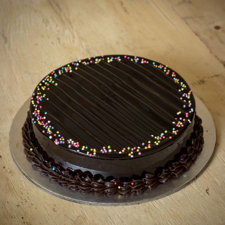 Chocolate Truffle Cake (Oven Fresh)