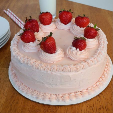 Gorgeous Strawberry Eggless Cake - 1 kg (Sweet Chariot)