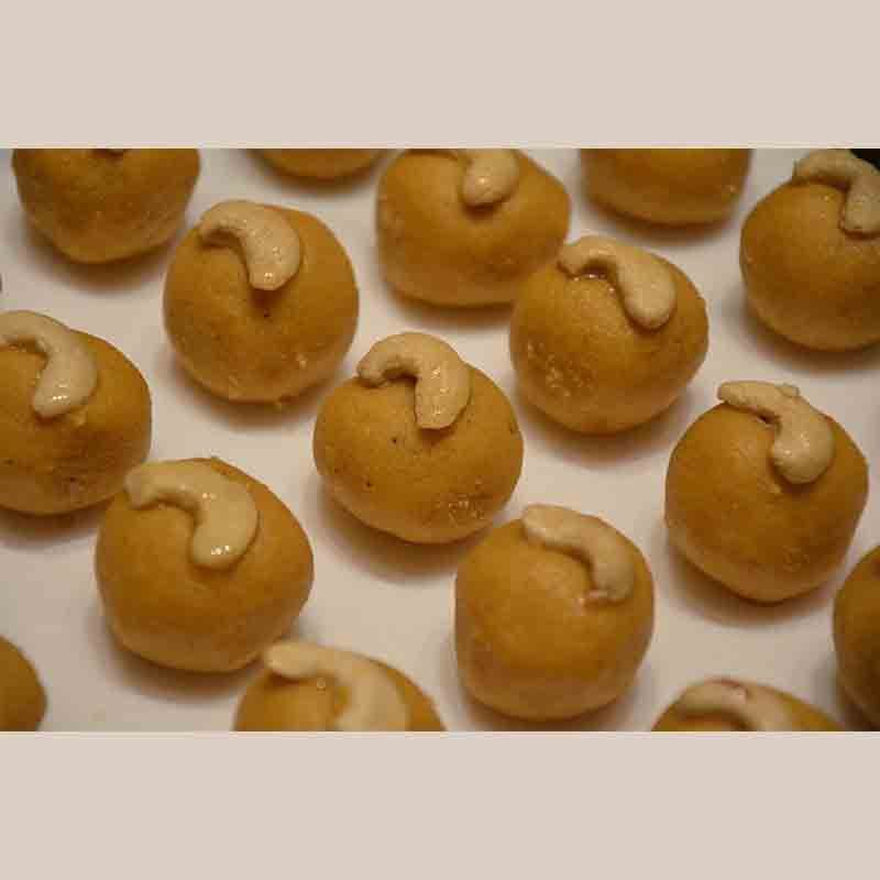 Kesar Kaju Sandesh - (Shree Mithai )