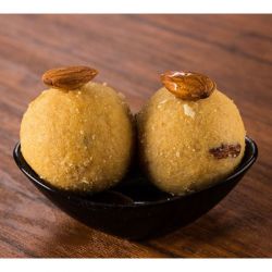 Besan Laddu (Anand Sweets)