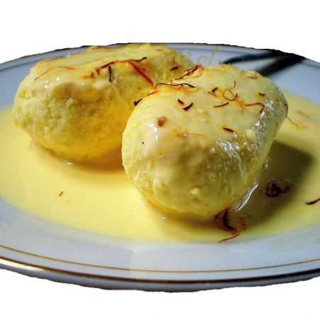 Kesaria Rasmalai (Ganguram)