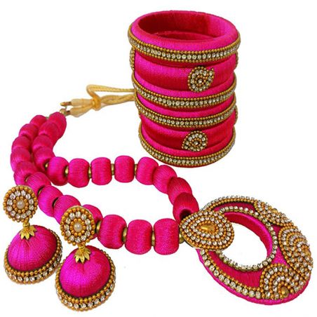 Pink necklace set