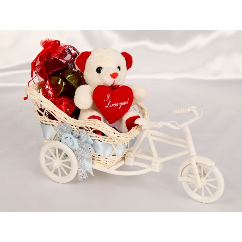 Valentine chocolate Hamper